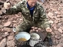 В качестве наживки применяется кукурузное зерно